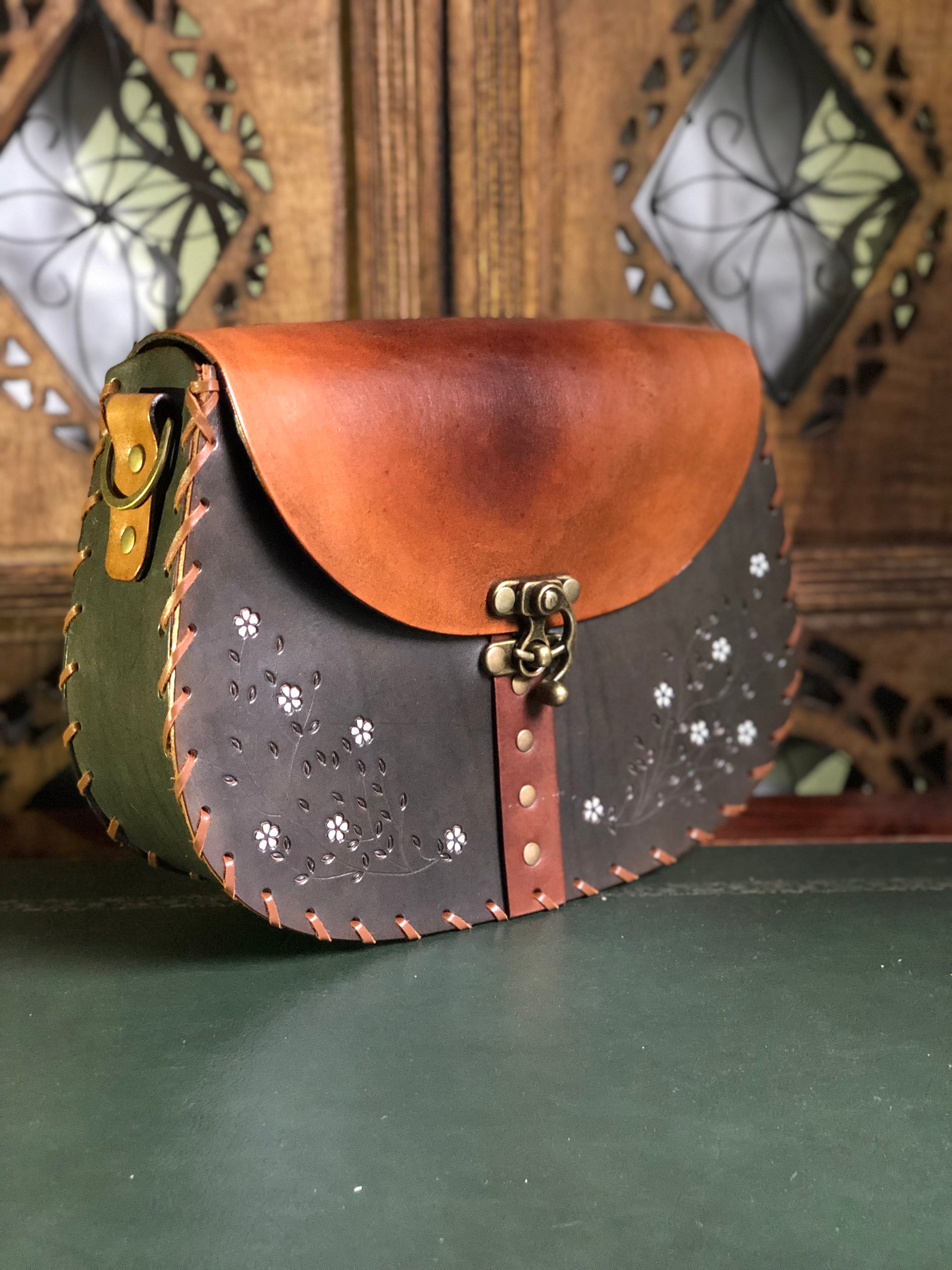 Garden of Eden - Hobo Vintage Brown